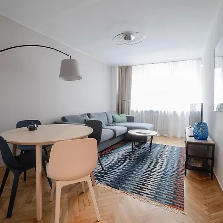 Studio Zelazna Apartment
