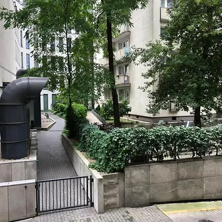 Studio Zelazna