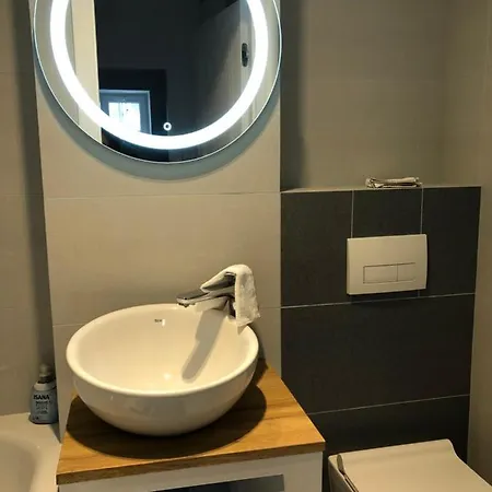 Apartment Studio Zelazna *