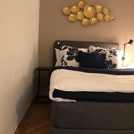 Studio Zelazna Apartment Warsaw